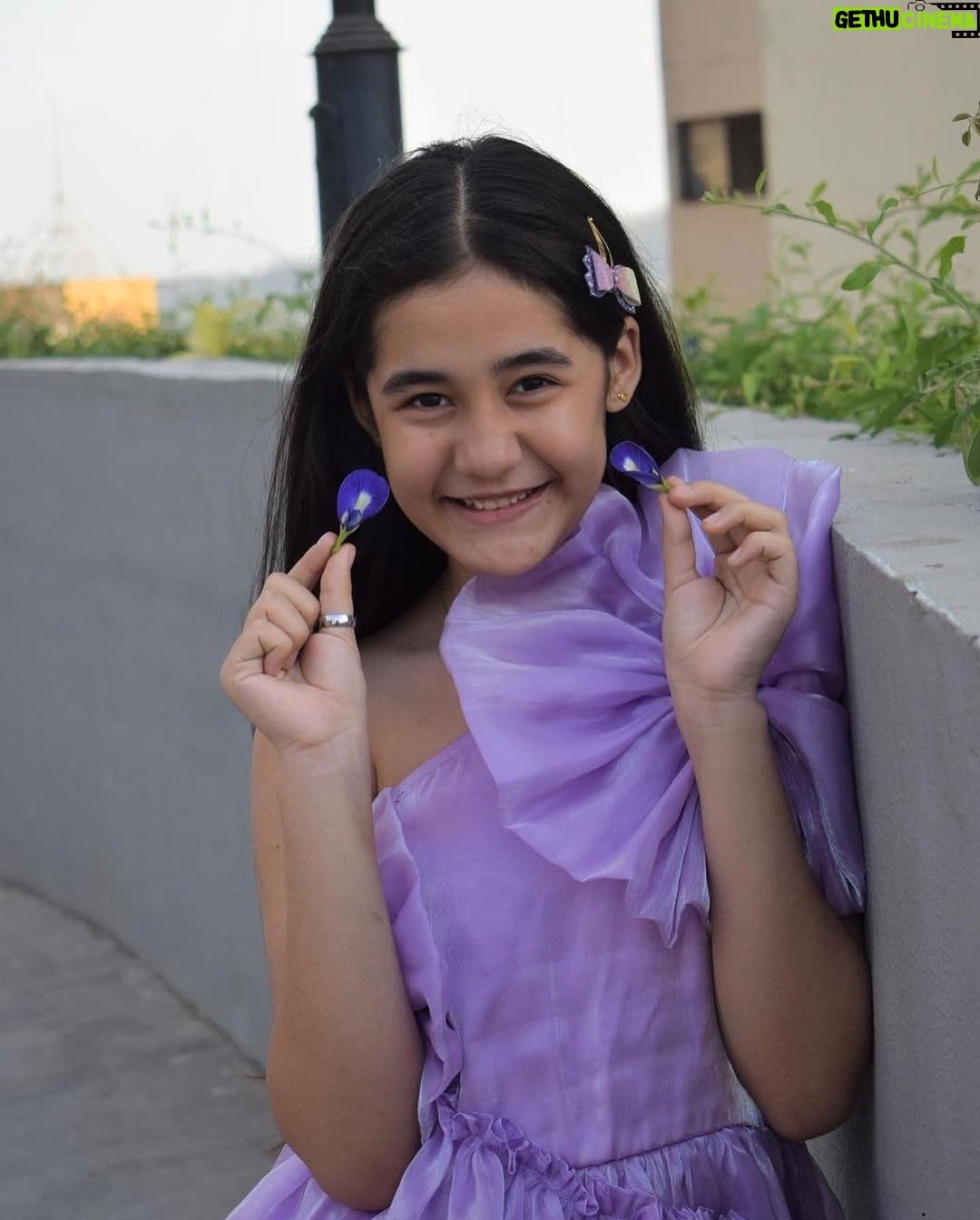 Kulfi Kumar Bajewala - 674 Likes - Photo dumpSaturday 💜🌸💖 

#saturday #vibes #aakritisharma #instagram #pose #explore
