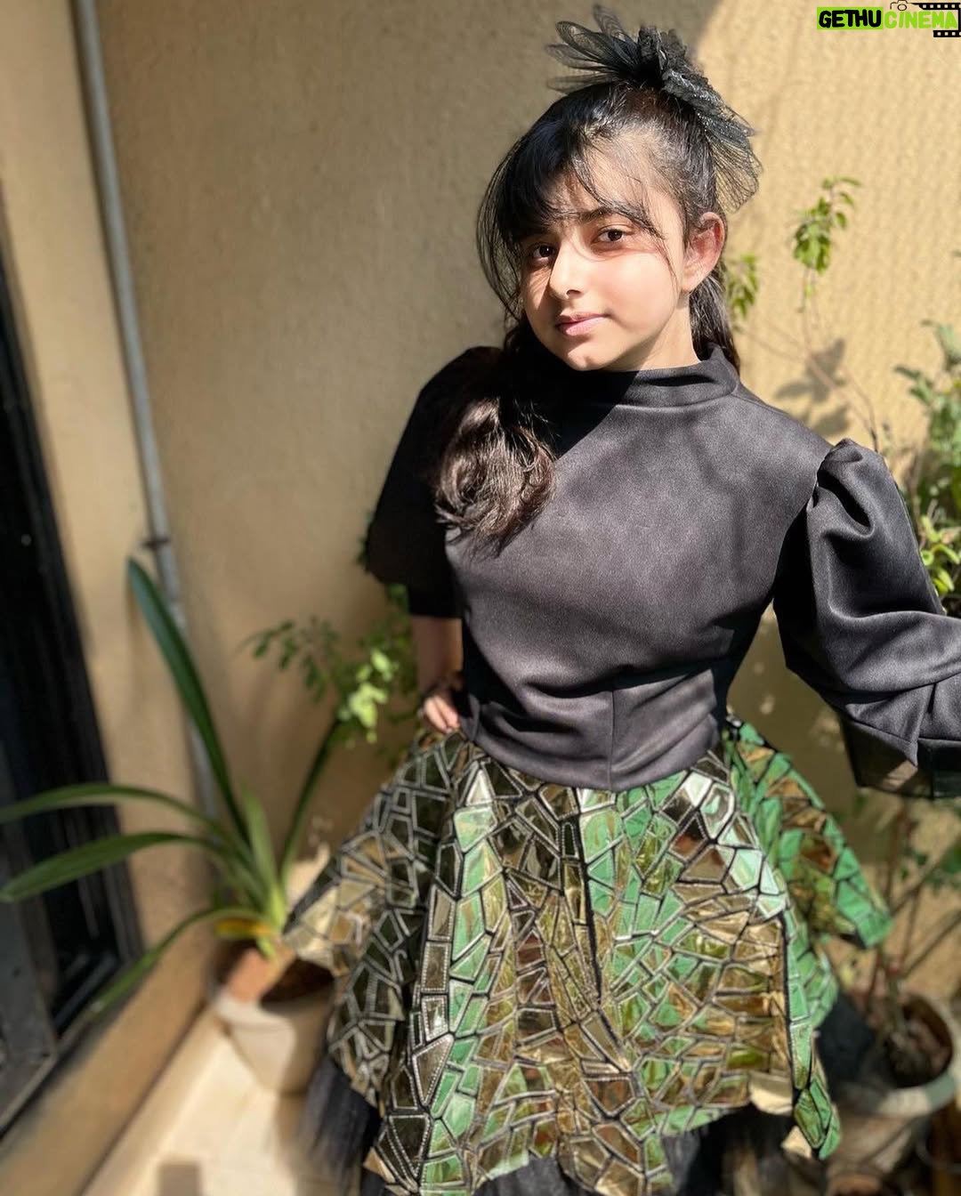 Kulfi Kumar Bajewala - 1.2K Likes - Which one?