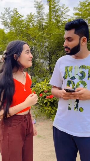 Kulfi Kumar Bajewala Instagram - 🫣