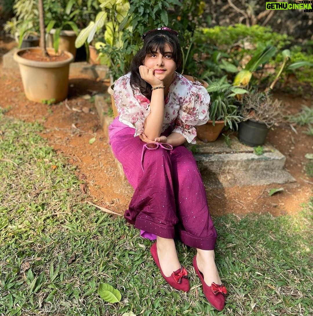 Kulfi Kumar Bajewala - 747 Likes - 