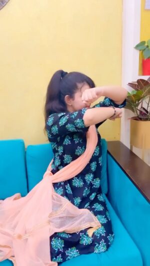 Kulfi Kumar Bajewala Instagram - Just trying bcoz love this track and choreography 
.
.
#afreenafreen #dance #myrasingh #act #chid #kidinfluencer #trendingreels #yamigautam
