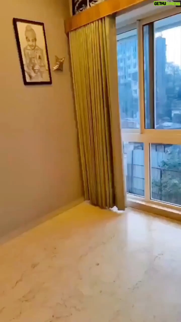 Kulfi Kumar Bajewala - 1.9K Likes - 😜😴