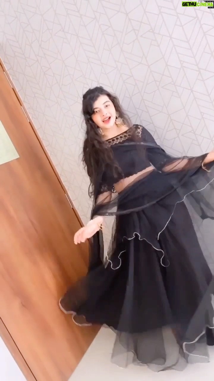 Kulfi Kumar Bajewala - 1.1K Likes - 
