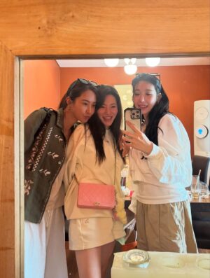 Kwon Yu-ri Instagram - 소시야 파니야  올해도 생일축하해 💗🎂

#유리가만든티비#과연있을까?
어쩌지  거의비방용 😳🙄🤭