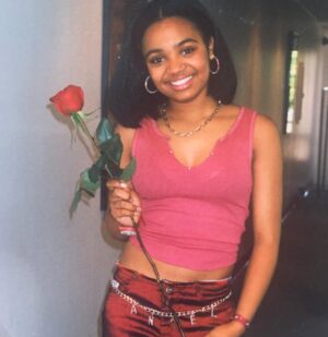Kyla Pratt Instagram - #OneonOne 
#Flashback
#Throwback
#BabyKP
#UPN
#nostalgia 

Nextel & my Skytel
You couldn’t tell me nothing! 😂
“Do Not come straight through on my chirp!” 😂

2001