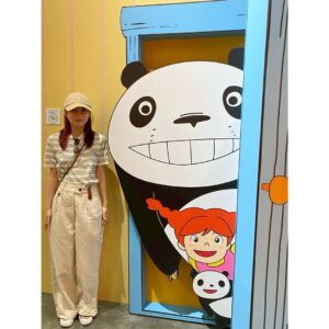 Kyoko Yoshine Instagram - 遅ればせながら！
2025年夏の三大楽しみの一つでした！
とにかく大興奮でした！！🐼🖤🤍
ありがとうございます！！！

#パンダコパンダ展