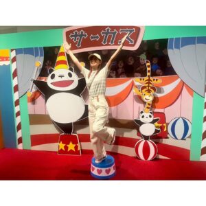 Kyoko Yoshine Instagram - 遅ればせながら！
2025年夏の三大楽しみの一つでした！
とにかく大興奮でした！！🐼🖤🤍
ありがとうございます！！！

#パンダコパンダ展