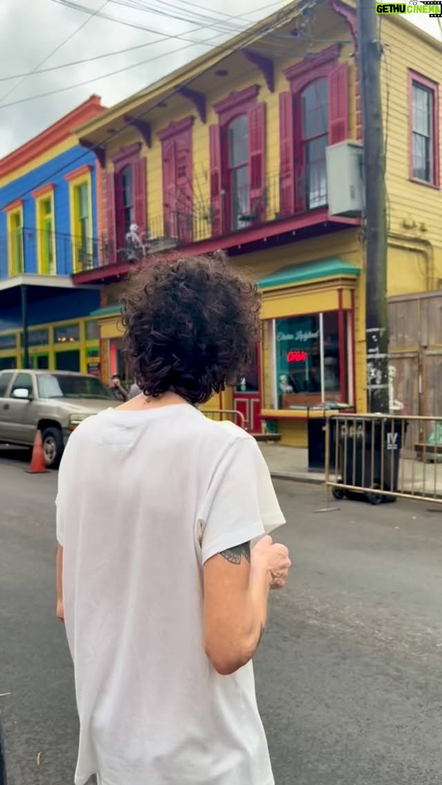 LP - 124.5K Likes - New Orleans 🌇