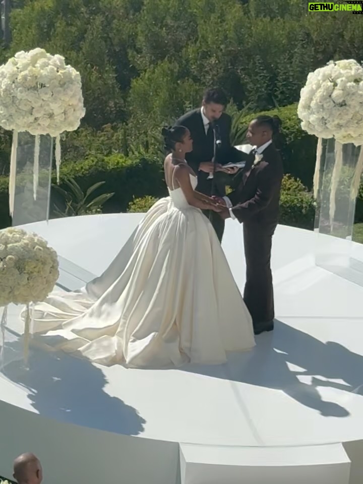 LaToya Tonodeo - 217.2K Likes - A few Moments ✨

It was an Unplugged ceremony (no phones/cameras during the ceremony) but I’m so grateful for the candid/bts moments that were captured