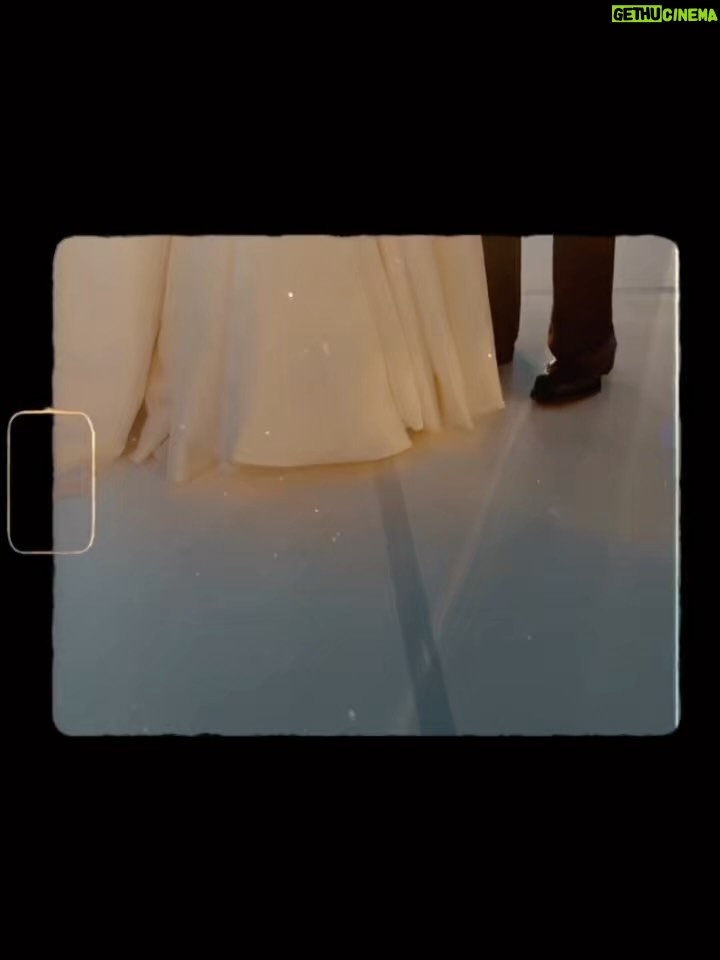 LaToya Tonodeo - 217.2K Likes - A few Moments ✨

It was an Unplugged ceremony (no phones/cameras during the ceremony) but I’m so grateful for the candid/bts moments that were captured