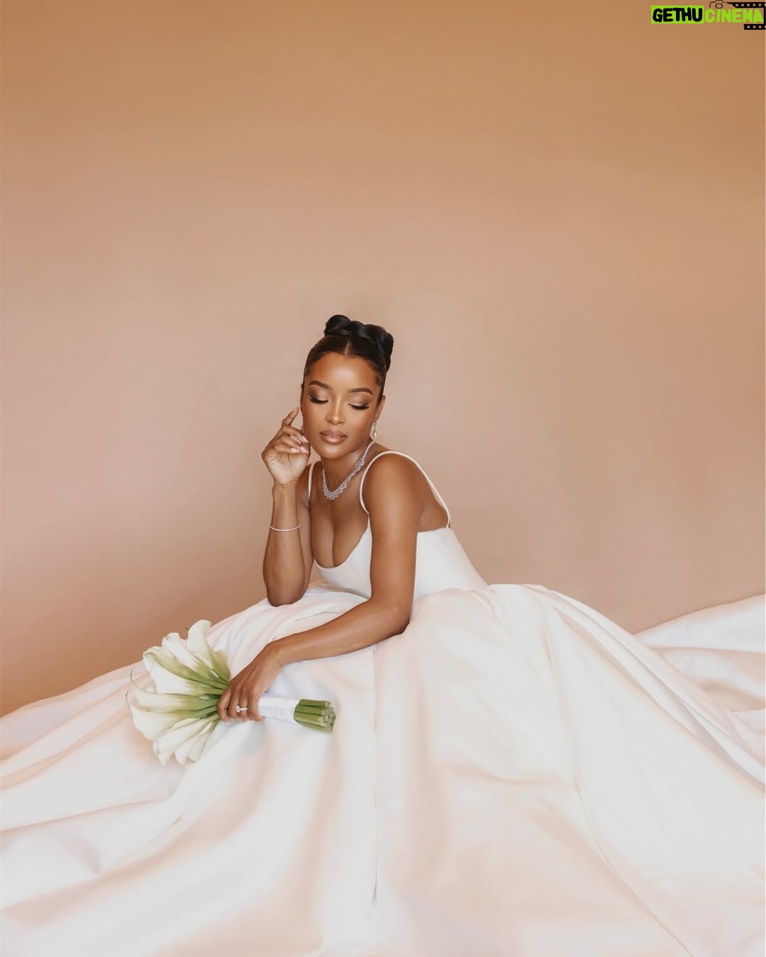 LaToya Tonodeo - 238.9K Likes - THIS is LOVE 🤎🔒
Thank you @essence 

Thank you Victoria Oluloye for the beautiful article

💍 Intimate   Beautiful. Surrounded by immediate family and a few of our closest friends. We said “I do!”🥂 to our newest chapter of continued LOVE 🤎

Planners: @luckydayeventsco
Venue: @ritzcarltonlagunaniguel
📸 Photography: @pervak_photography 
 📸 Photography: @mr_dadams
Video: @katepervak 
Gown:
@nicolefeliciacouture @jaxonjamescouturebridal
Custom Suit Designer: @OctaviusTerry
Stylist: @fernlegadoe
Jewelry: Razmik & Armen Ghazarians
Custom Wedding band: Joe Bacha
Gown Tailoring: @jilaatelier
Bridal Concierge: @lipstickandjollof 
Brides Shoes:  @jimmychoo 
Makeup: @bryanmendez
Brides Hair: @sosheargenius 
Grooms Hair: @hairstoryhair @sisterlock_consultant_shell 
Barber: @kstheimageconsultant 
Florals: @Flowers_by_margo @thepurplerose.la 
Cake: @Cocoaberrycakeco
Violist: @JeremyxGreen
DJ: @djthirtytwo 
Watercolor Artist: @artmusicmaryjane
Signage: @MadeandTrue