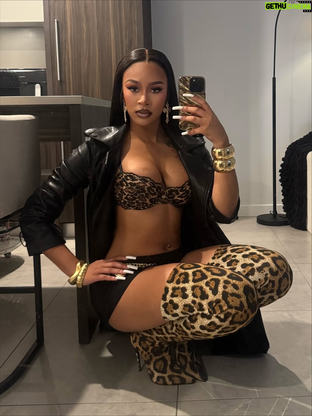Lakeyah - 95.4K Likes - this shit getting unfair ☕️