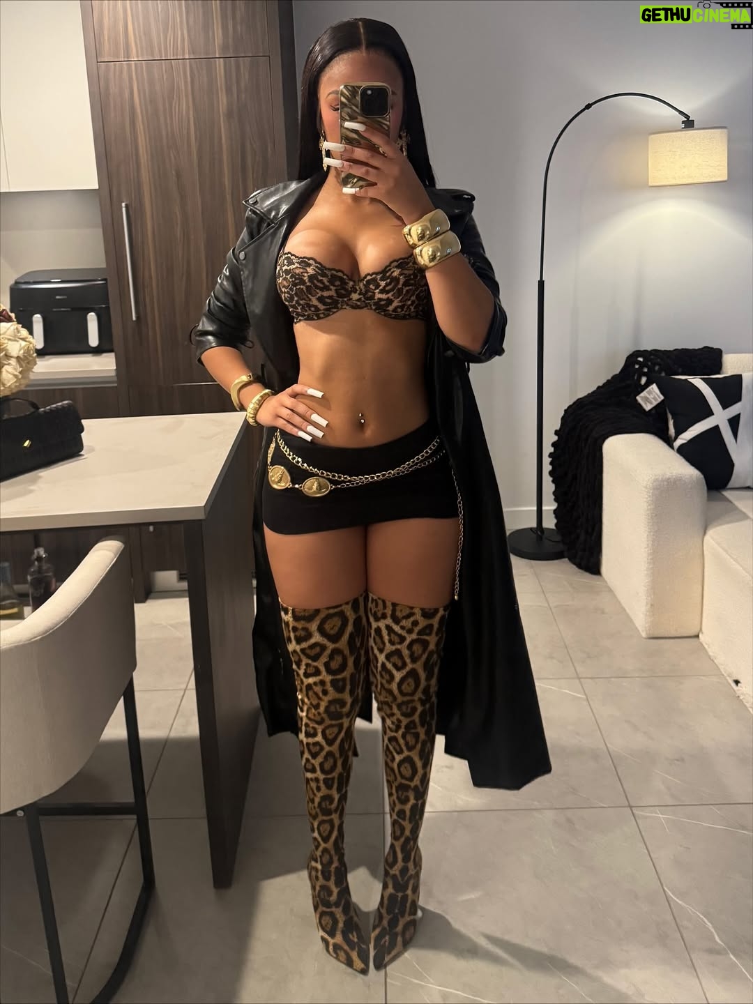 Lakeyah - 95.4K Likes - this shit getting unfair ☕️