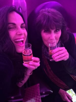 Lana Parrilla Instagram - Italia here we come 🇮🇹🥂💋