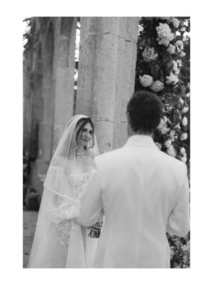 Lara Pictet Instagram - Lara & Dorian driving off towards cocktail hour. 
What a weekend this incredible wedding was. I am ready to do it all again @lara_pictet & @doriandv 

Planner @mc.eventplanner 
Videographer @madeinvideo 
Brides dress @bertabridal 
Styling & design @enesenciadesigns