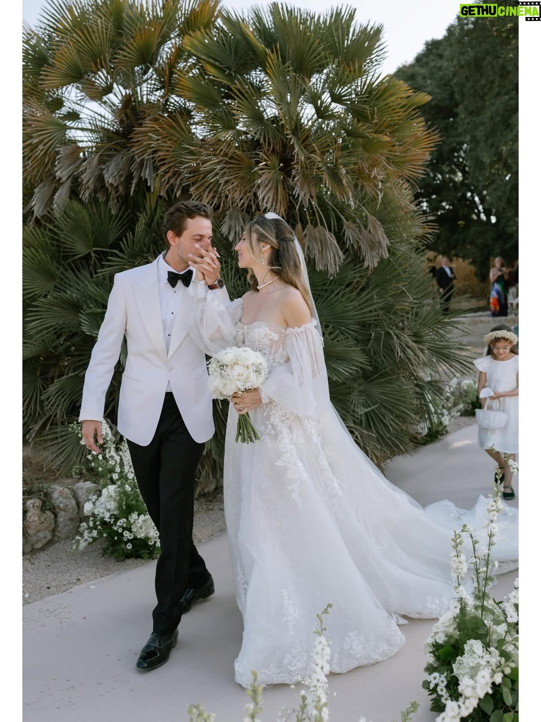 Lara Pictet - 8K Likes - The beautiful Lara & Dorian got married at their families private estate on the magical island of Mallorca. Over 270 guests travelled in for this multiple day wedding planned by @mc.eventplanner 

I looked forward to this weekend all year and I am sad it’s over! I loved every moment of it. 
@lara_pictet 

Planner @mc.eventplanner 
Videographer @madeinvideo 
Styling & design  @enesenciadesigns @quintaesenciarentals 
Brides dress @berta