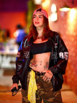 Lary Bottino Instagram - foi chic @thetownfestival 🔥 ph: @dioriofotografias