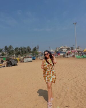 Lata Barman Instagram - Beach vibes 🏖️ 🏝️ ❤️