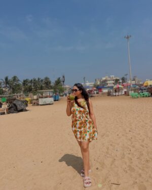 Lata Barman Instagram - Beach vibes 🏖️ 🏝️ ❤️