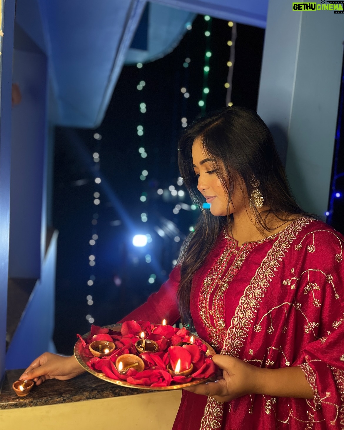 Lata Barman - 758 Likes - Happy Diwali❤️/শুভ দীপাবলি❤️