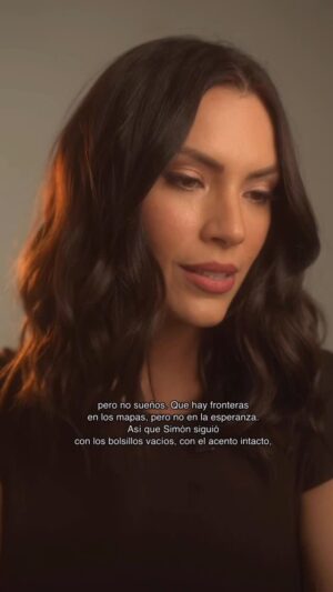 Laura Chimaras Instagram - 💛💙❤️

#venezuela #poema #poesía #chimaraslaura #spokenword