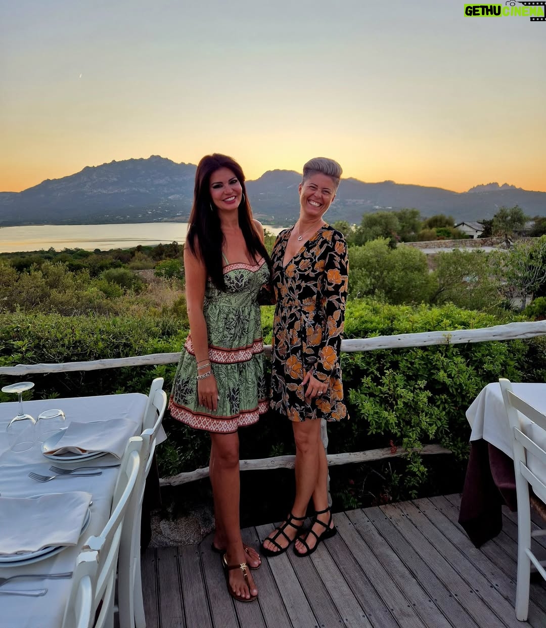 Laura Torrisi - 55.6K Likes - 🌊🍹🌺🐚🌴🐠🍝☀️🪸🏖️🔥🍋🌈🐡🍉🐝