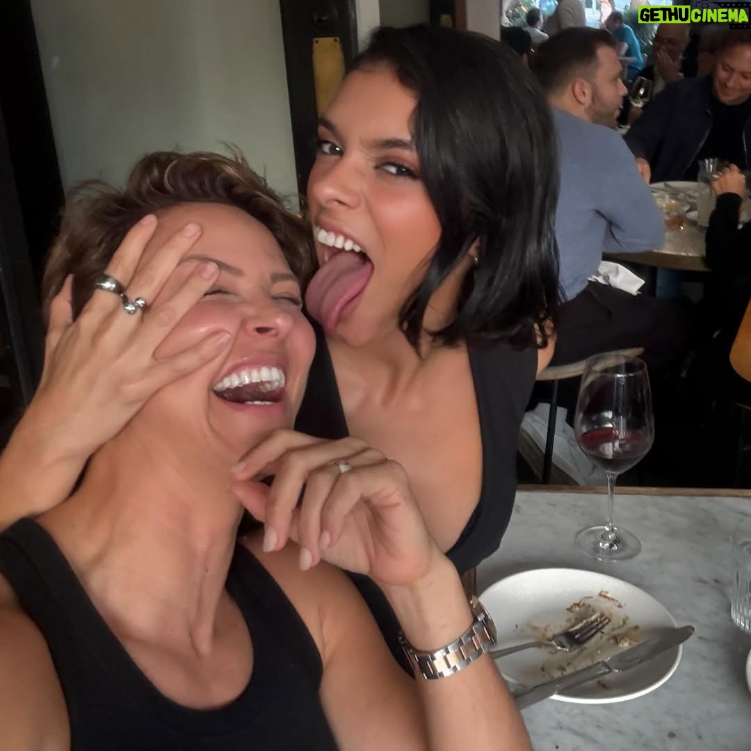 Laysla De Oliveira - 18.6K Likes - Caught in 4k ❤️‍🔥