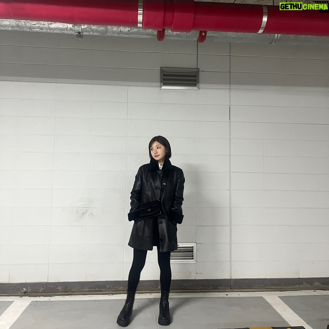 Lee Eun-saem - 68.7K Likes - 오늘도 다들 재밌게 보았는가. ? 사랑이는 역시 사랑이지. 소망선배 그리워요.