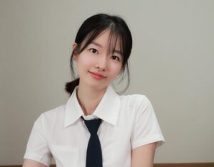 Lee Shi-a Instagram - 7.10일 오늘 저녁 7:30분 제 생일 기념 유튜브 라이브방송을 할 예정이에요🥳 함께 재밌게 놀아요❤️