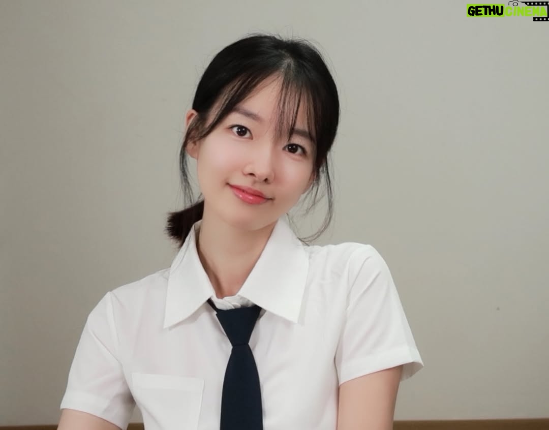 Lee Shi-a - 5.4K Likes - 7.10일 오늘 저녁 7:30분 제 생일 기념 유튜브 라이브방송을 할 예정이에요🥳 함께 재밌게 놀아요❤️