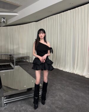 Lee You-mi Instagram - #오징어게임 🦑🎮 🟢🔺🟧