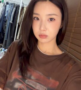 Actress Lee Yuna HD Photos and Wallpapers October 2025