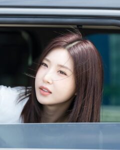 Actress Lee Yuna HD Photos and Wallpapers September 2025