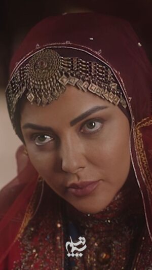 Leila Otadi Instagram - 🏴
▪️این‌طوری میدون رو خالی نکن...!

• مجموعه‌‌ی مهمان‌کُشے•

🎞 گزیده‌ای از رخدادهای 《قسمت یازدهم》 سریال مهمان‌کُشے

📺 پخش؛ هر شب؛ ساعت ۲۲:۰۰ ؛ از شبکه یک
📆 بازپخش؛ ساعت ۰۲:۳۰ ؛  ۱۵:۱۵  روز بعد

🎥 کارگردان: احمد کاوری
🎦 تهیه‌کننده: محمدکامبیز دارابی 
✍️ نویسنده: محمدمهدی فیاضی‌کیا

محصولی از 
@simafilm.tv | سیمافیلم

#سریال #مهمان_کشی #شبکه_یک #سیمافیلم #مسلم_بن_عقیل #کوفه #عاشورا  #لیلا_اوتادی #سحرگلشیرازی #ملیحه_رحمانی