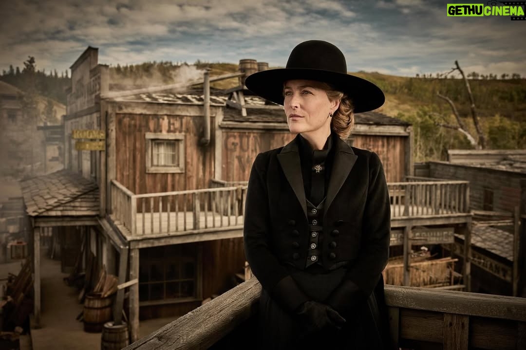 Lena Headey - 146.1K Likes - lena headey and gillian anderson playing powerful matriarchs of two warring families?!? say. less.

THE ABANDONS premieres december 4

📸: @matthiasclamer