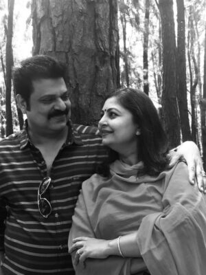Leona Lishoy Instagram - Amma and Acha, over the years - 38 to be exact ❣️

Watching these two navigate life’s ups and downs has taught me so much. As their overly protective daughter, it’s taken me time to learn to trust their relationship and step back when needed. But seeing their bond grow stronger with each passing year fills my heart with joy. I’m grateful to be their child, and all the goodness in me is because of them. I love you both more than words can say. 
Happy 38, Amma and Acha! ❤️

PS- Mazhaye is Acha’s favourite romantic song