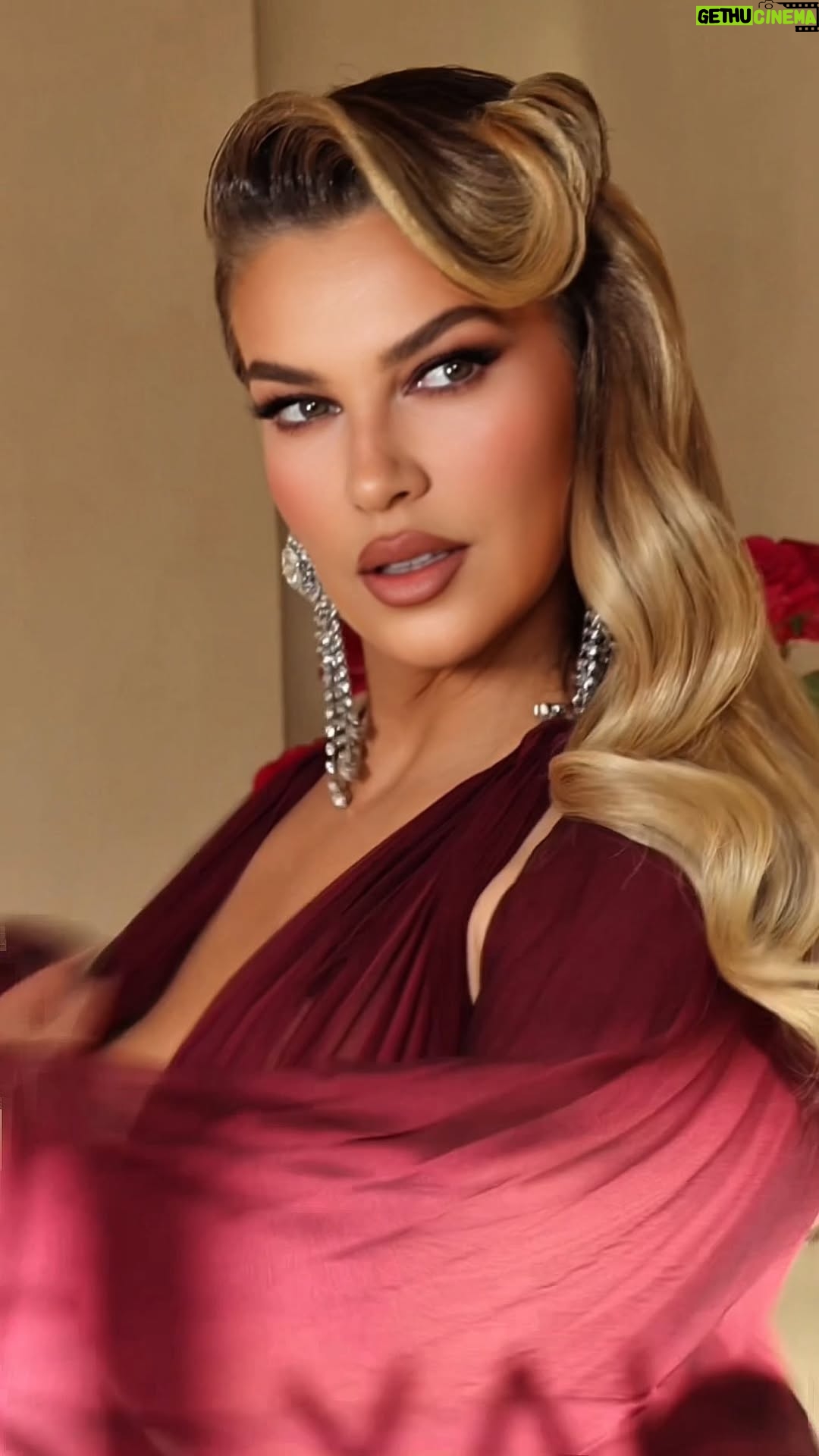 Leonora Jakupi - 10.7K Likes - You don’t follow trends, you just set them✨