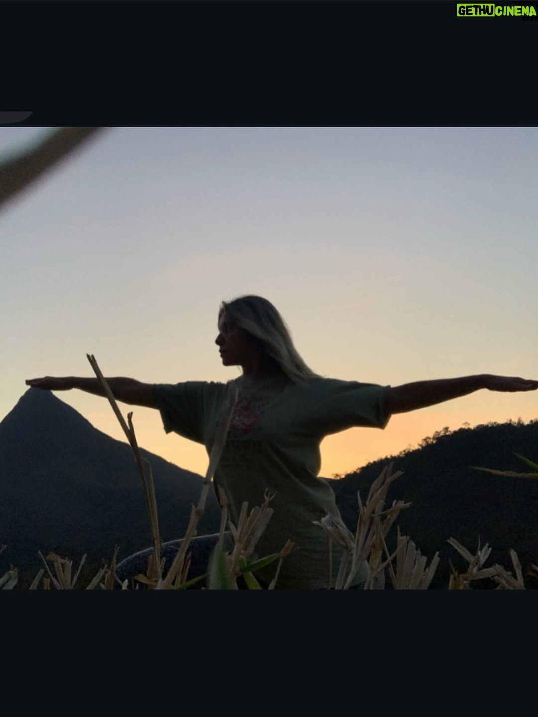 Leticia Spiller - 71.6K Likes - Alguns registros para dizer que somos ela 💚🍀🍃☀️🙏🏽 #natureza 

#diadanatureza é todo dia