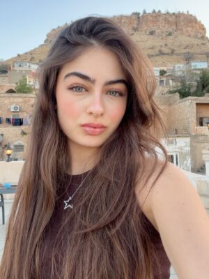 Leya Kırşan Instagram - Mardin dumpp🌟