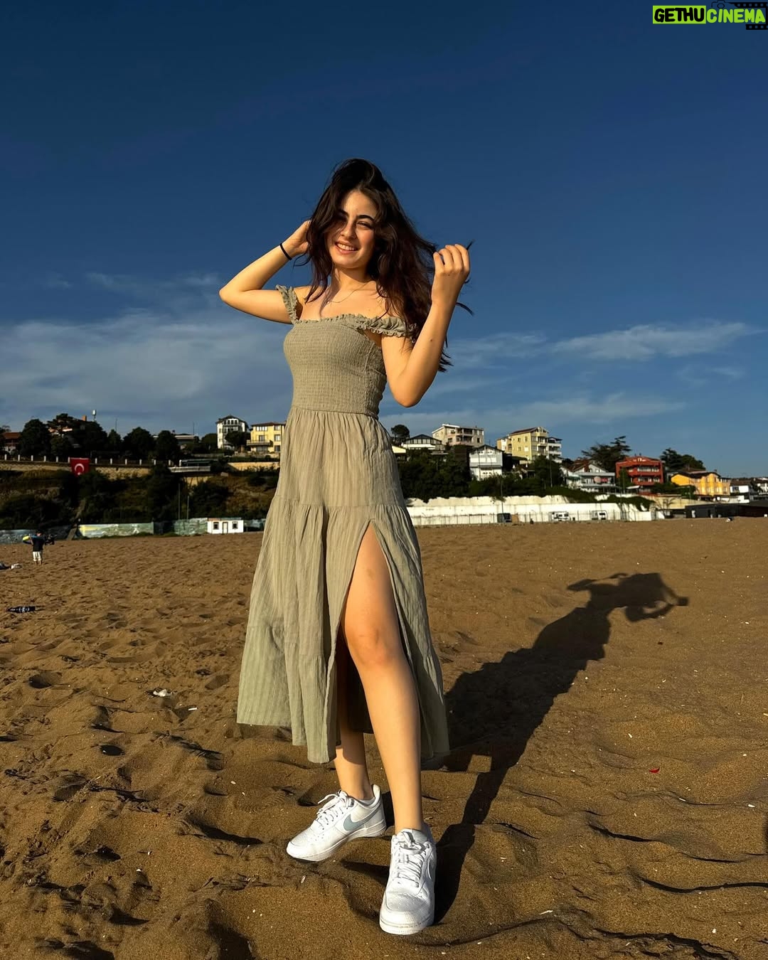 Leya Kırşan - 353.4K Likes - Hoş geldin 17🌸🤍