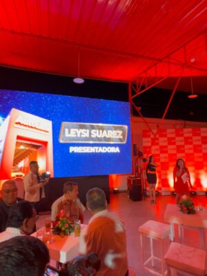 Leysi Suárez Instagram - Esta vez nos tocó inaugurar una tienda más de mi familia @autoplanperu que sigue creciendo por todo el País ❤️
Ya estamos en PIURA ✨