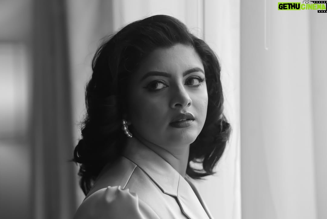 Lijomol Jose - 2.5K Likes - ✨

Photo: @limelightcapture
Outfit: @houseofmesscal
Styling: @caffeinated_stylist
Makeup: @tonythemakeupartist
Nails: @fingertipskakkanadkochi
Special thanks : @ajoshkjoy @_joe_elizabeth