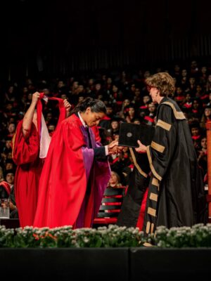 Lilly Singh Instagram - I am Dr. Singh 👩🏽‍⚕️👩🏽‍🎓

Words can’t even begin to describe what an immense honour it is to receive a doctorate from my very own @yorkuniversity. I’m truly having a hard time processing it.

When I started my career in entertainment, I was terrified. Terrified of whether I’d make something of myself… and even more terrified of whether I’d make my parents proud. We’ve all heard the stereotype about Brown parents wanting their kids to be a doctor, lawyer, or engineer, and let’s be honest, it’s usually true. But that’s because, to them, those paths represented stability. And at the end of the day, all parents really want is for their kids to be safe and able to make a living.

I went against the grain in every possible way. But the universe has a wild sense of humour… because somehow, this path led me to bring home a PhD after all.

I’m so grateful I could give them this moment after everything they’ve given me.

God is great 🙏🏽

When you see me on the streets, please refer to me as Dr. Daddy Singh.