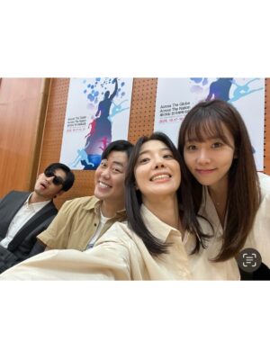 Lim Se-mi Instagram - 땀, 눈물, 좌절 그리고 환희까지

우리 애들 노래도 잘 부르네