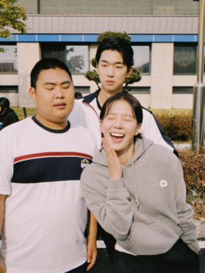 Lim Se-mi Instagram - 오늘도 트라이 하는데 🫶🏿