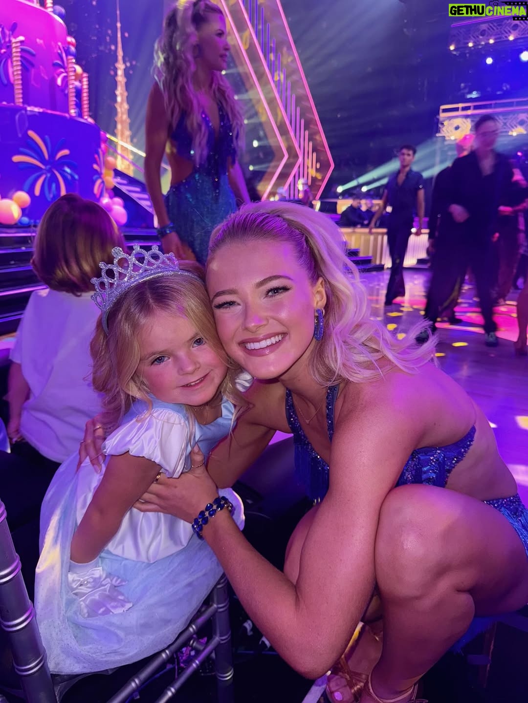 Lindsay Arnold - 207.1K Likes - DISNEY NIGHT W/ MY PRINCESS 💙 it's time to VOTE for @ryleearnold1 and @scotthoying !! Text SCOTT to 21523 up to 10 times 🫶🏻 

#dwts #dwtsvote #disneynight #dancingwiththestars