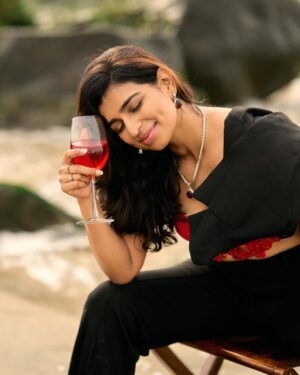 Lisha Chinnu Instagram - Happy Birthday to me
Life handed me lemons — not bitter, but misunderstood.
Some took them, twisted them,
scripting tales that were never mine to live. !
Here’s to the journey —
to lessons wrapped in whispers and detours,
to the strength found in silence,
and to becoming the woman I always dreamt I could be.
From this chapter forward,
I choose softness , stillness, patience, and peace. To speak less, feel more, and move with grace.
To give myself the love I once waited for.
To stay where I am respected, valued, and celebrated
Meditation. Self-worth. Calm over chaos.
That’s the energy.
Because when you pour into yourself fully,
everything meant for you flows back naturally.
So here’s to protecting my space,
nurturing my joy, and becoming the calm in my own storm.
Happy Birthday to me
just the real story, finally writing itself.”**