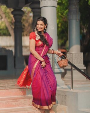 Lisha Chinnu Instagram - Honouring the light within and above ! Blessed by the Sun and divine energy !
.
.
Shot by @black_magic_creations
Saree @storiesinsilk
Jewellery @girltreasures_gt
Styled by @labelswarupa
Muah @joline_keziah_
#templeshoot #divine #soulful #sacredalignment #hope
#solareclipse2025 #fullmoonmagic #godfavchild