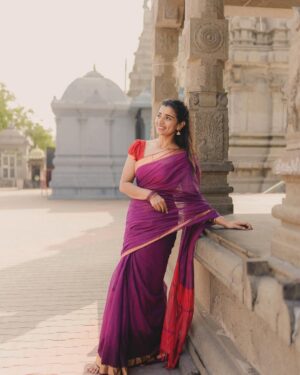 Lisha Chinnu Instagram - Honouring the light within and above ! Blessed by the Sun and divine energy !
.
.
Shot by @black_magic_creations
Saree @storiesinsilk
Jewellery @girltreasures_gt
Styled by @labelswarupa
Muah @joline_keziah_
#templeshoot #divine #soulful #sacredalignment #hope
#solareclipse2025 #fullmoonmagic #godfavchild