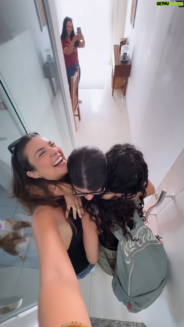 Lívia Inhudes - 83.7K Likes - E a dinda da Estella vai ser? 🤣🩷👼🏻👩‍🍼